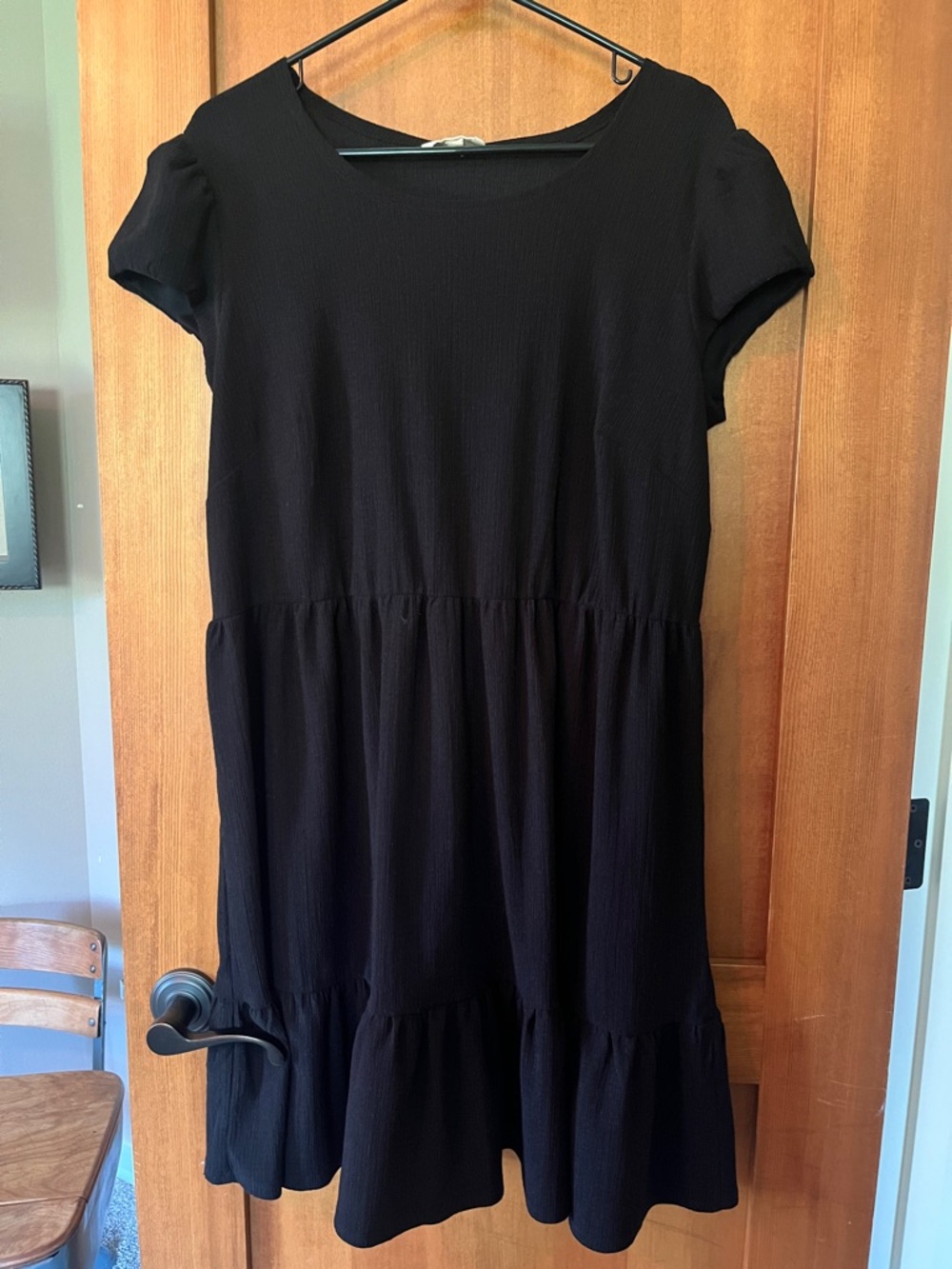 52 Seven Black Short-Sleeve Tiered womens Dress size large